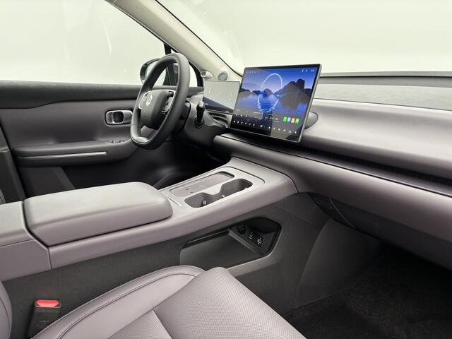 Leapmotor C10 REEV Design 28.4 kWh Range Extender 950 km Automaat met Lederen bekleding, Elektrische stoelen en Camera Uit voorraad leverbaar!