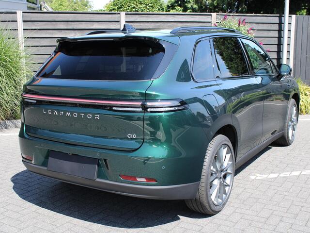 Leapmotor C10 REEV Design 28.4 kWh 215PK Automaat Camera systeem rondom, Stoelverwarming/koeling, Panoramadak, Navigatie