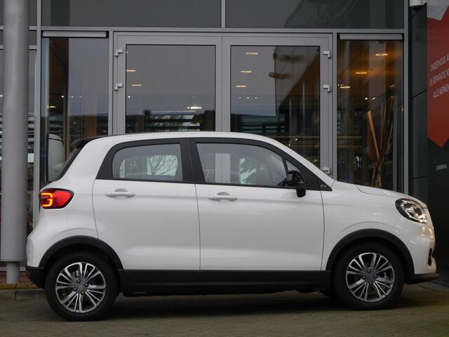 Leapmotor T03 Design 37.3 kWh | Nieuw | Uit voorraad leverbaar | Camera | Panoramadak | Adaptive cruise control | Dodehoek detectie | Lichtmetalen velgen