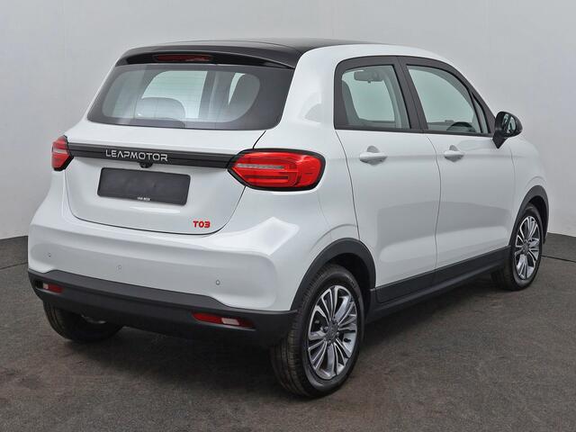 Leapmotor T03 Design | Rijklaar | Adaptive Cruise Control | Panoramadak | Achteruitrijcamera |