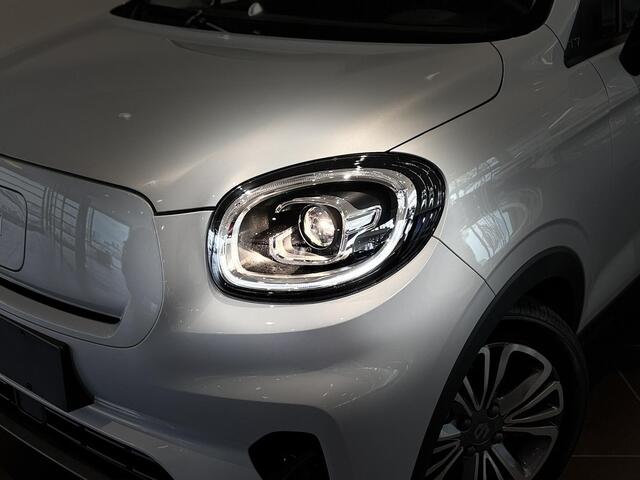 Leapmotor T03 5-deurs Design EV 37.3 kWh 95pk AUTOMAAT | CAMERA | CLIMA | PANODAK | ADAPTIVE CRUISE | DODEHOEKBEW. | LM-VELGEN | NAVI |