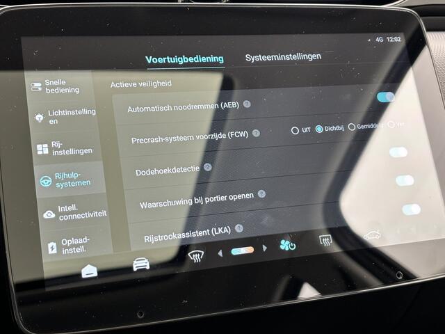 Leapmotor T03 Design 37.3 kWh Volledig Elektrisch met 265 km WLTP Range, Airconditioning, Panoramadak, Adaptive Cruise Control en Uit voorraad leverbaar!