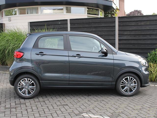 Leapmotor T03 Design 37.3 kWh 95PK Navigatie, Camera achter, Parkeerhulp achter, Audio, Keyless Start, Lichtmetalen velgen