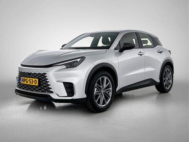 Lexus LBX Elegant 2WD | Techpack |