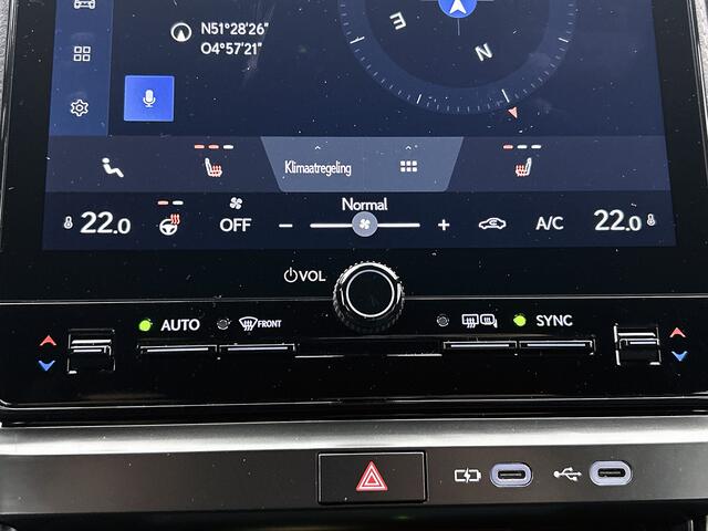 Lexus LBX Cool 2WD | Apple Carplay/Android Auto |