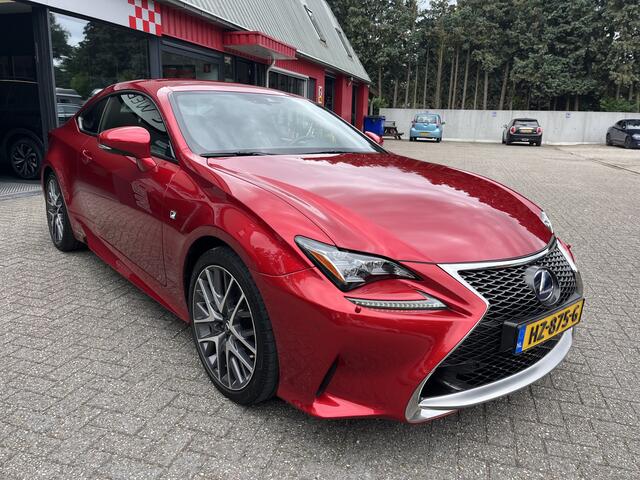 Lexus RC 300h F SPORT Line Dealer Onderhouden