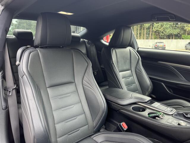 Lexus RC 300h F SPORT Line Dealer Onderhouden