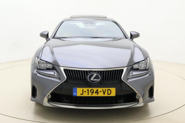 Lexus RC 300h F Sport Premium Hybride | Automaat | VOL opties | Mark Levinson | Lederen bekleding | Stoel/stuurverwarming | Schuif/kantel dak | Cruise Control | Navigatie | 1e eigenaar