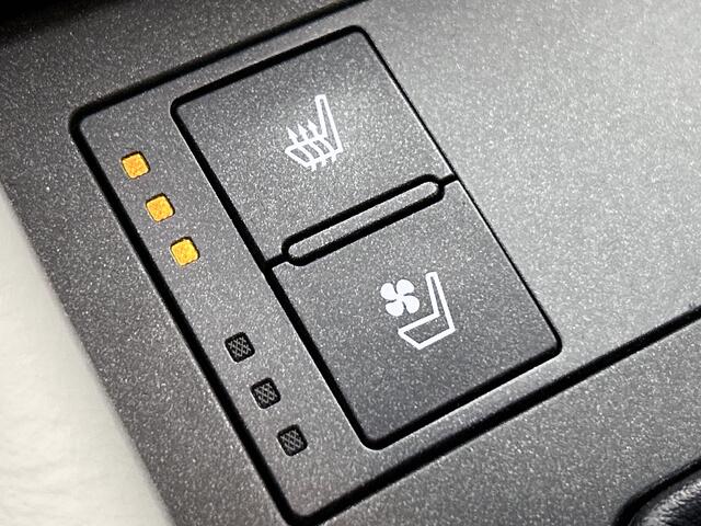 Lexus RC 300h F Sport Line | Stoelgeheugen | Stoelventilatie | Adaptief Dempingsysteem |