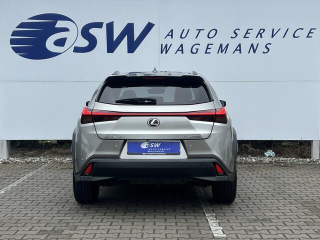 Lexus Ux 250h Preference Line | Leder | Camera | Carplay | 18 inch | Dodehoek