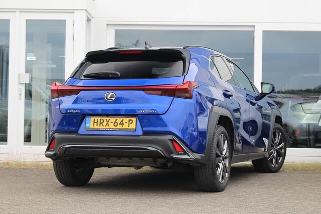 Lexus Ux LEXUS UX250H Hybride F-Sport Design I Bi-tone I Carplay I Garantie