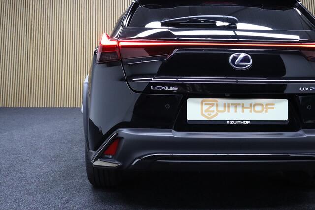 Lexus Ux 250h AWD F Sport Premium Navigatie | Cruise adaptief | Full options!!