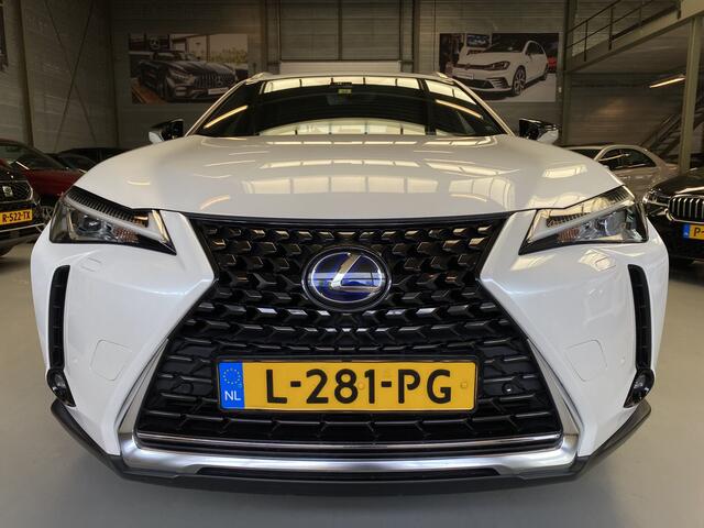Lexus Ux 250h Preference Line Camera, Carplay, PDC