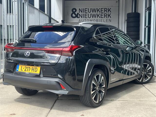 Lexus Ux 250h Preference Line | CAMERA | CARPLAY / ANDROID | ADAPTIVE CRUISE CONTROL | PDC V+A | LMV 18'' | CLIMATE CONTROL | KEYLESS | LED | BLUETOOTH