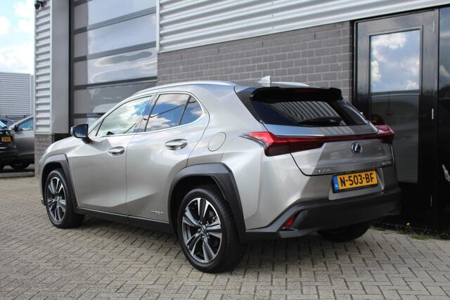 Lexus Ux 250h Luxury Line / Carplay / Camera / Leer