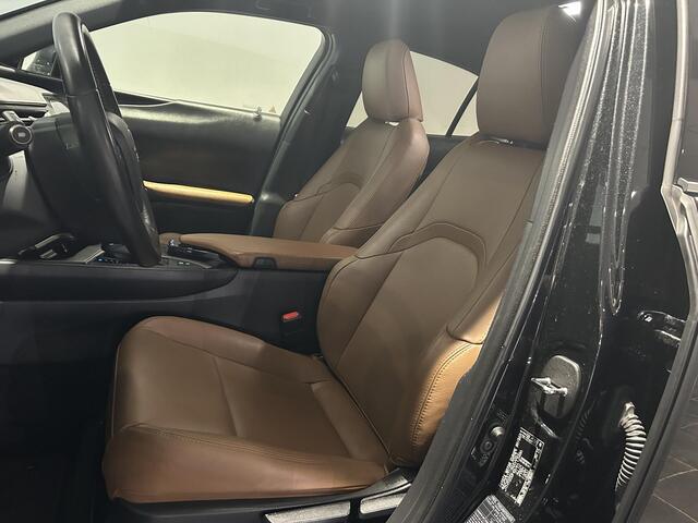 Lexus Ux 250h Preference Line | Leder | AppleCarplay/AndroidAuto | Achteruitrijcamera