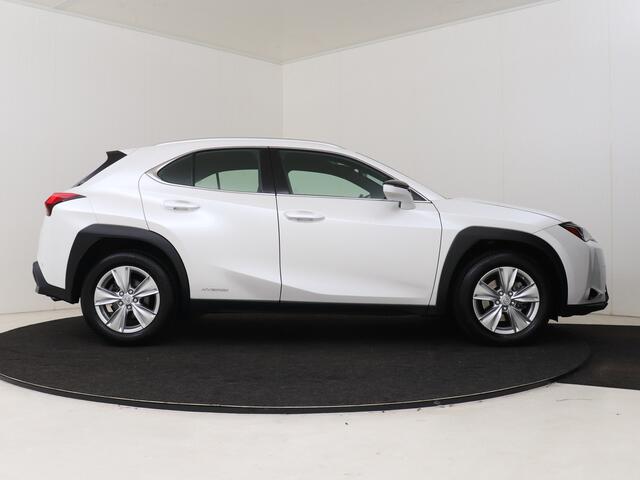 Lexus Ux 250h Business Line | Parkeersensoren | Navigatie | Apple Carplay & Android Auto |