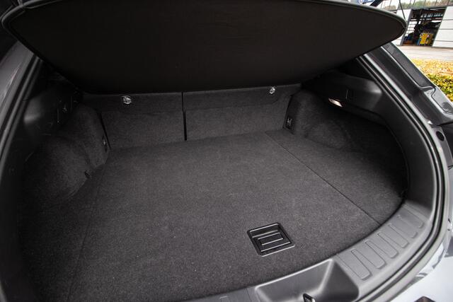 Lexus Ux 250h Executive Line - leder | HUD