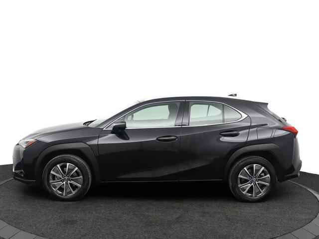 Lexus Ux 300e Business 54 kWh | 315km WLTP | Elektrisch verstelbare stoelen | Achteruitrijcamera | Apple Carplay