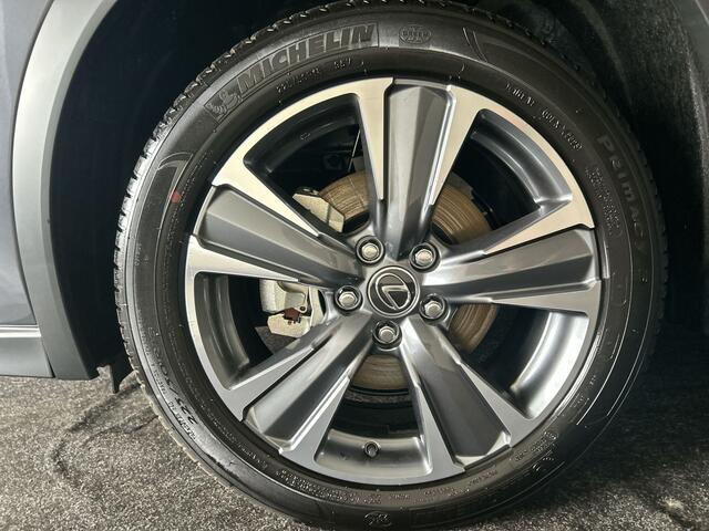 Lexus Ux 300e Luxury Line 73 kWh | 45% korting | Winter-pakket | Tech Pack | Mark Levinson geluid! | Navigatie | Nieuwprijs ¤ 61.095,00 |