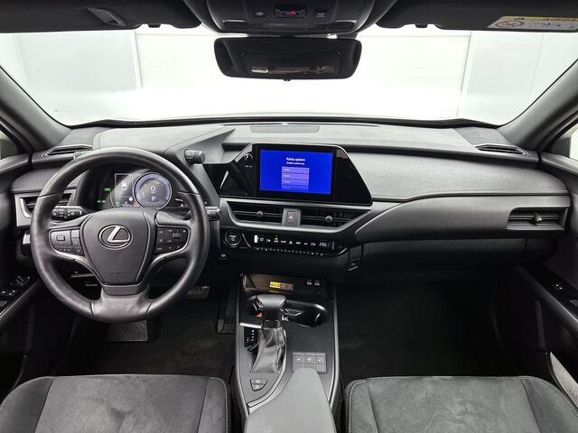 Lexus Ux 250h Business Line | Parkeersensoren | Face Lift | Stoelverwarming |