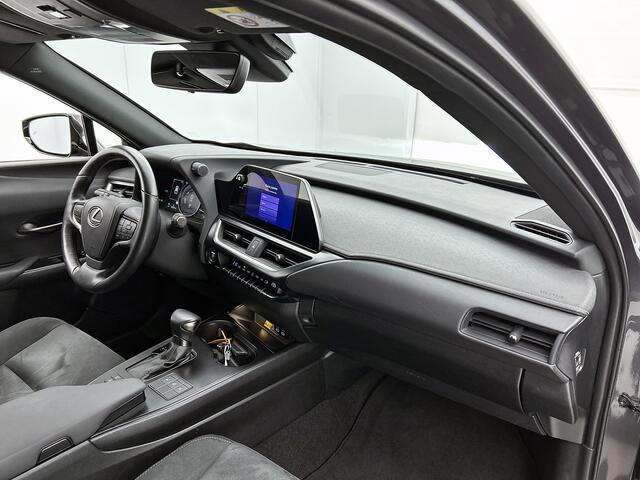 Lexus Ux 250h Business Line | Parkeersensoren | Face Lift | Stoelverwarming |