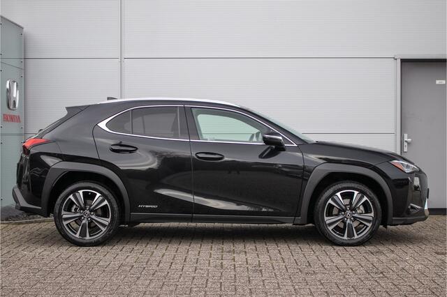 Lexus Ux 250h Preference Line - Dealerond. | Adaptive cruise | Cam. | Android Auto/Carplay |