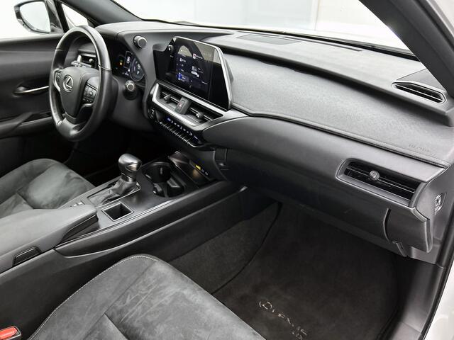 Lexus Ux 250h Urban Line | Apple Carplay/Android Auto | Cruise control adaptief |
