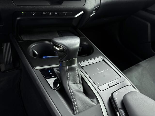 Lexus Ux 250h Business Line Pro | Carplay | Stoel & Stuur verwarming | Parkeersensoren |