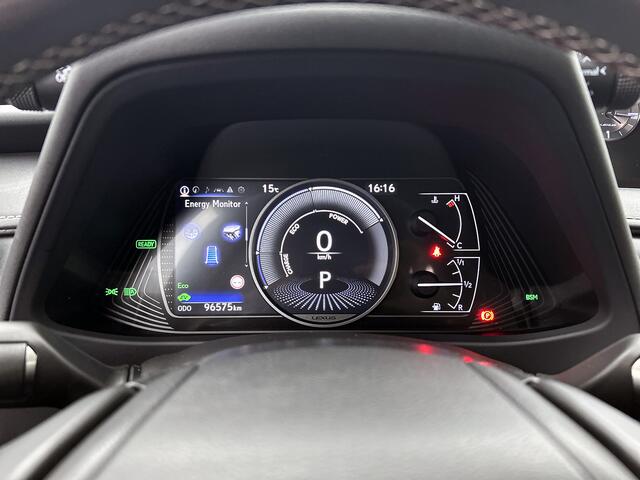 Lexus Ux 250h Luxury Line | Blind Spot Monitor | Apple CarPlay / Android Auto | Parkeersensoren |