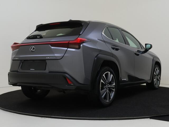 Lexus Ux 250h Business Line | Camera | Navigatie | Clima | Keyless Entry | Rijklaar prijs!