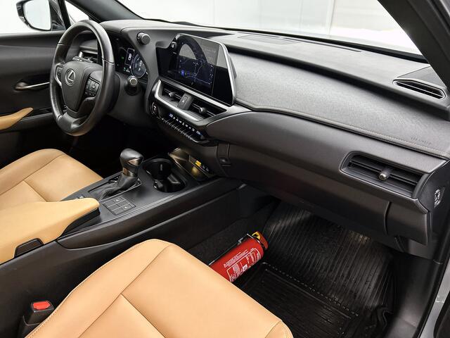 Lexus Ux 250h F Sport Design | Lederen Bekleding | Stoelverwarming | 18" Velgen |