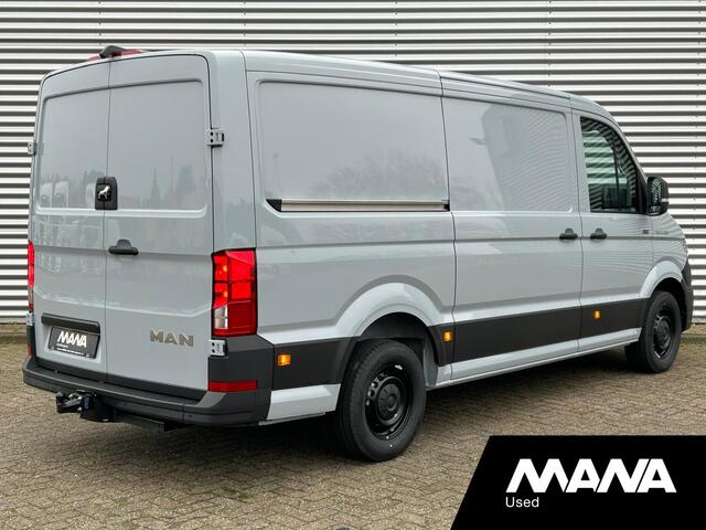 MAN TGE 35 2.0 L3H2 3.180 180PK Automaat 4x4 LED Camera Sensoren Car-Play Trekhaak Cruise