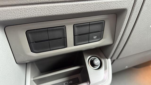 MAN TGE 3.140 L3H3 Aut FACELIFT Commander BOMVOL! | LED | NAVI | CLIMATRONIC | TREKHAAK | ACC | STOELVERWARMING | STUURVERWARMING | VOORRUITVERWARMING