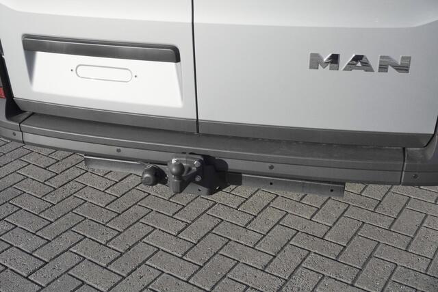 MAN TGE 3.140 L3H3 Aut FACELIFT Commander BOMVOL! | LED | NAVI | CLIMATRONIC | TREKHAAK | ACC | STOELVERWARMING | STUURVERWARMING | VOORRUITVERWARMING