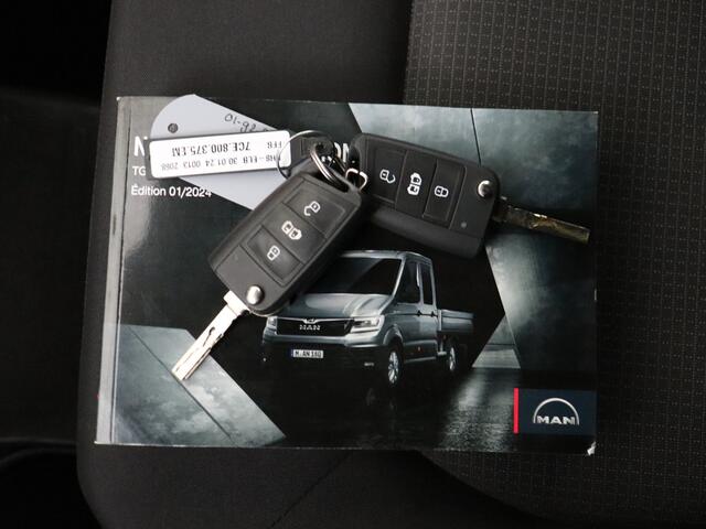 MAN TGE 2.0TDI 140PK DSG Automaat L3H3 | Multimedia | Camera | Airco | Cruise | 3-Persoons | Betimmering