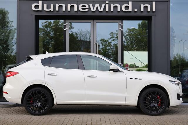 Maserati Levante 3.0 V6 S GranLusso AWD *Luchtvering*Sportuitlaat*Panorama*
