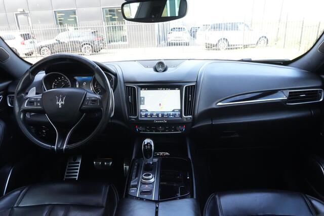 Maserati Levante 3.0 V6 D AWD 275pk Panoramadak/Stoelverwarming/360Camera