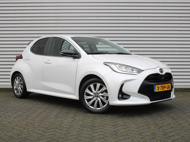 Mazda 2 Hybrid 1.5 Select | 16" LM | Stoel- & stuurverwarming | HUD | Camera | Dodehoek sensor |