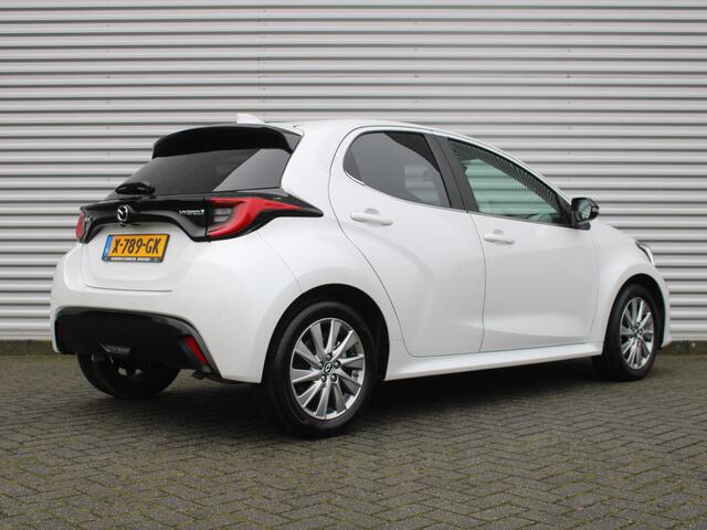 Mazda 2 Hybrid 1.5 Select | 16" LM | Stoel- & stuurverwarming | HUD | Camera | Dodehoek sensor |