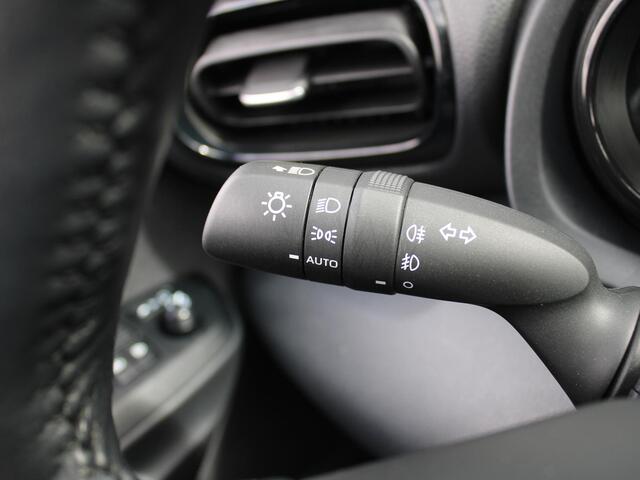 Mazda 2 Hybrid 1.5 Agile | Comfort pakket | 15" LM | Stoelverwarming | Apple Carplay/Android Auto |