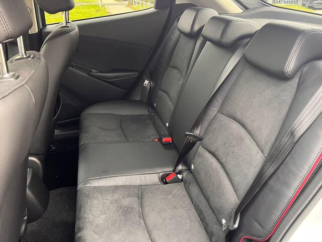 Mazda 2 1.5 e-SkyActiv-G 90 Homura Aka