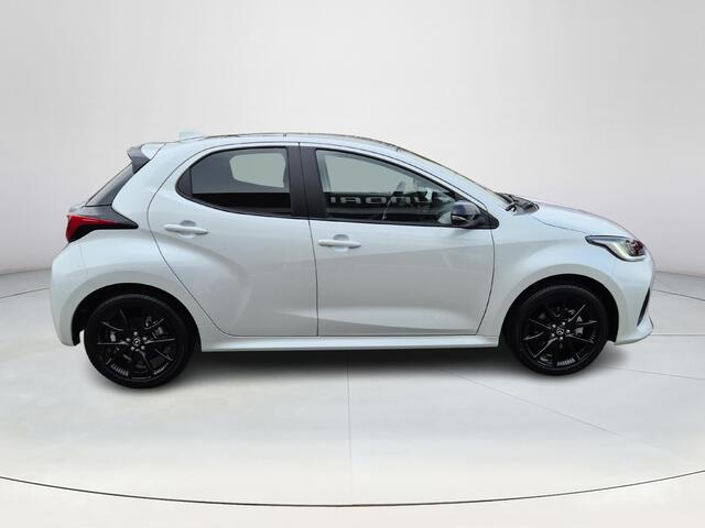 Mazda 2 Hybrid 1.5 Homura Plus | Achteruitrijcamera | Stoel/stuurverwarming | Apple Carplay/Android Auto | Climate control | Lichtmetalen velgen | Panorama dak |