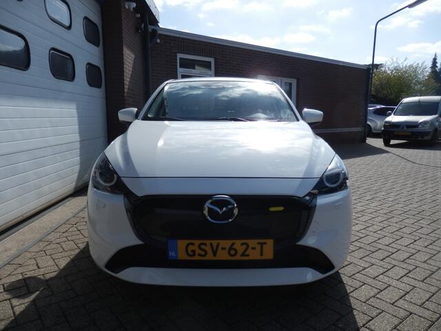 Mazda 2 1.5 E-SA-G HOMURA