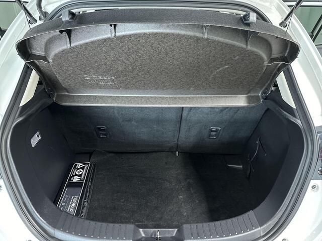 Mazda 2 1.5 Skyactiv-G Luxury Automaat | LED | NAVI