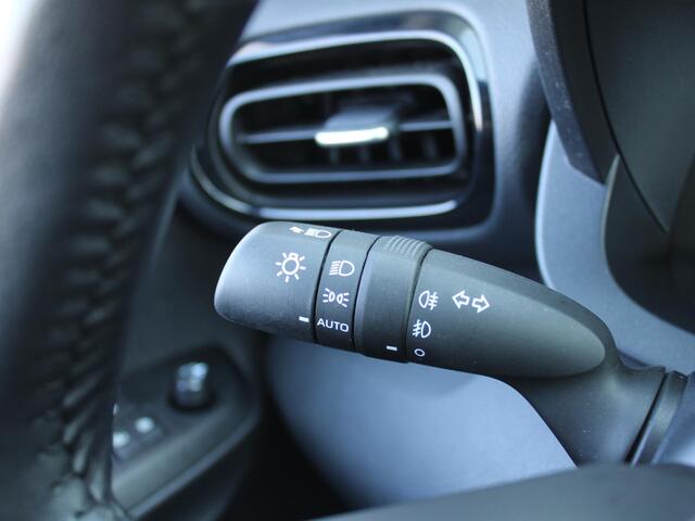 Mazda 2 Hybrid 1.5 Agile | Stuur-/stoelverwarming | Camera | 15" LM | Cruise adapt. | Airco |