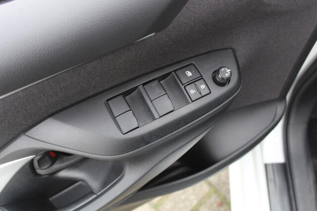 Mazda 2 Hybrid 1.5 Agile Toyota Yaris l Apple Carplay/ Android auto l Keyless l Automaat l Cruise control l S tuur- en Stoelverwarming VDL auto