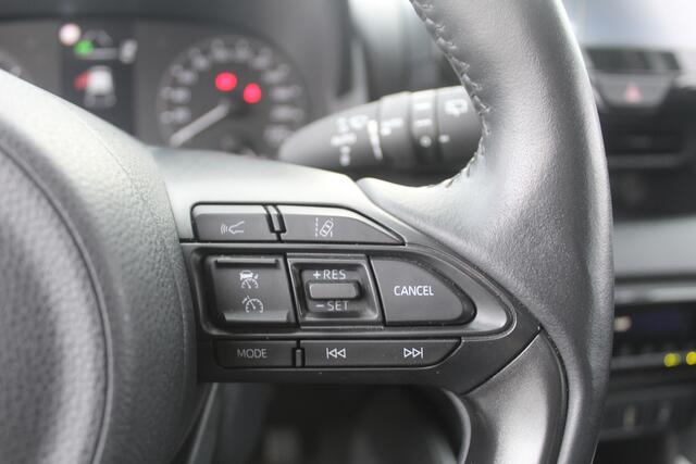 Mazda 2 Hybrid 1.5 Agile Toyota Yaris l Apple Carplay/ Android auto l Keyless l Automaat l Cruise control l S tuur- en Stoelverwarming VDL auto