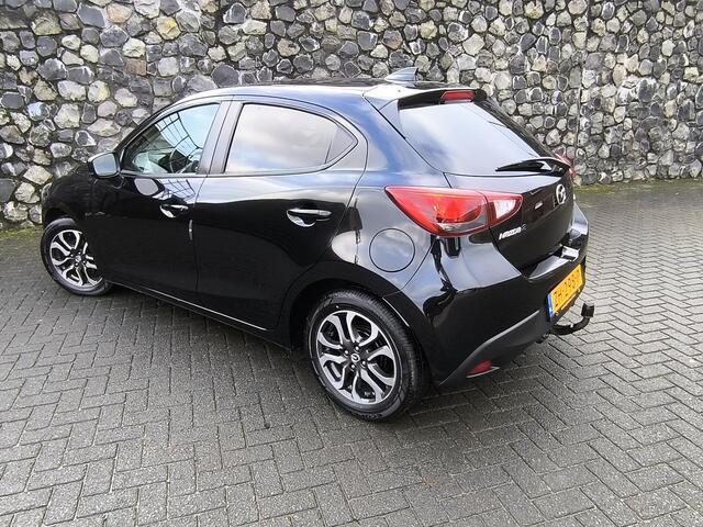 Mazda 2 1.5 Skyactiv-G Sport Selected Camera, DAB, Navi, carplay, keyless, dealer onderhouden