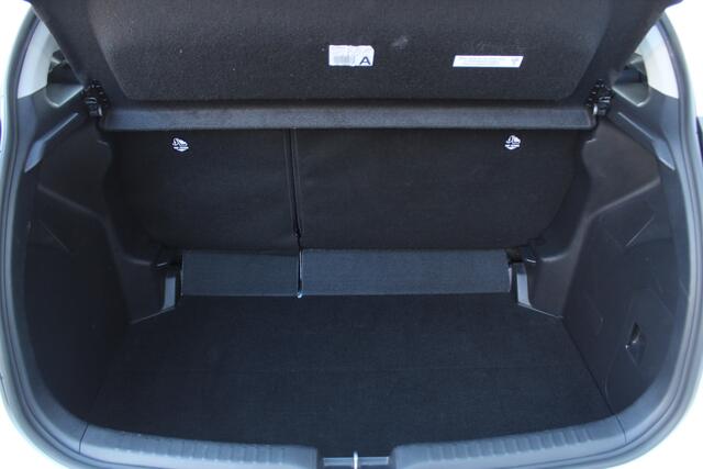 Mazda 2 Hybrid 1.5 Toyota Yaris l Stuur- en Stoelverwarming l Apple Carplay/ Android auto l Keyless l Automaat l Cruise control l